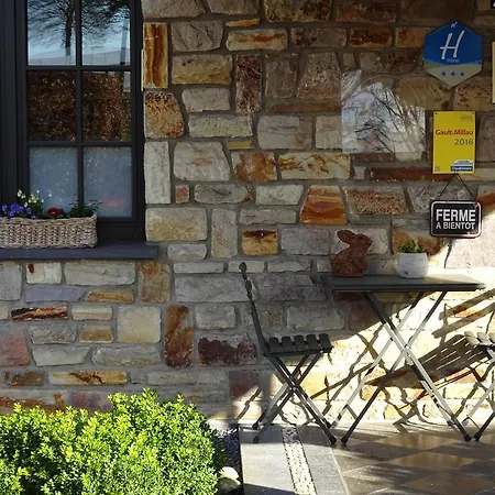 호텔 La Chaumiere Du Lac
