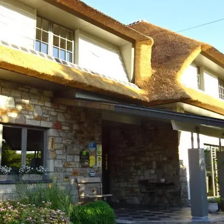 Hotel La Chaumiere Du Lac 3*